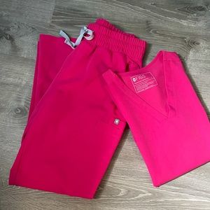 Figs Set in Shocking Pink